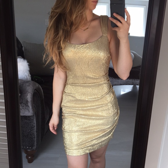 Adrianna Papell - Picture 3 of 8